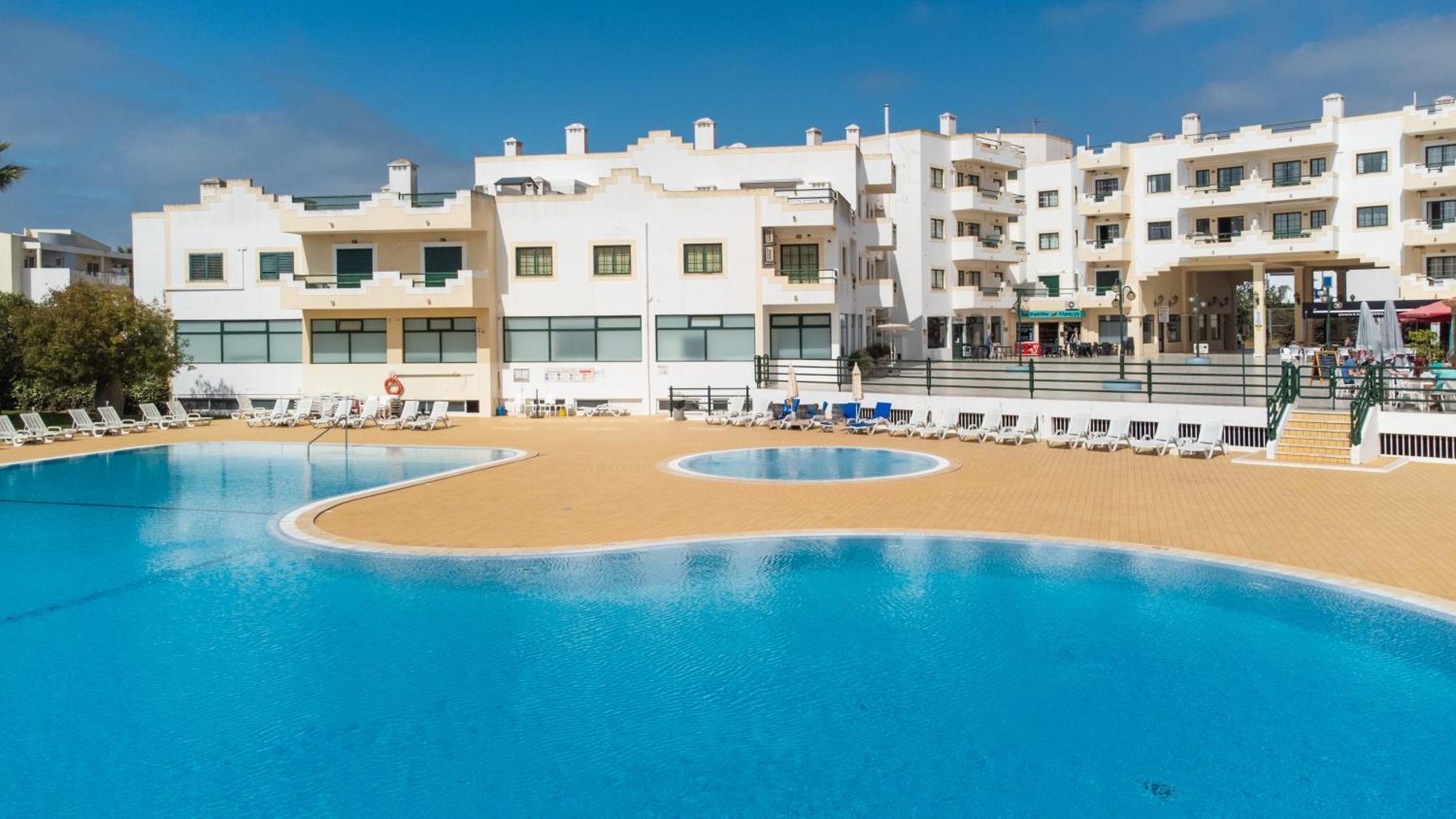 Dunas Hostel & Guesthouse Alvor Exterior photo